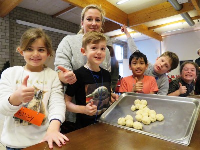 Catechesemoment 5 - Broodmaaltijd - Eerste communie 2020 - Sint-Anna-ten-Drieënparochie, Antwerpen Linkeroever - Zondag 1 maart 2020